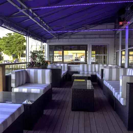 Covered patio lounge